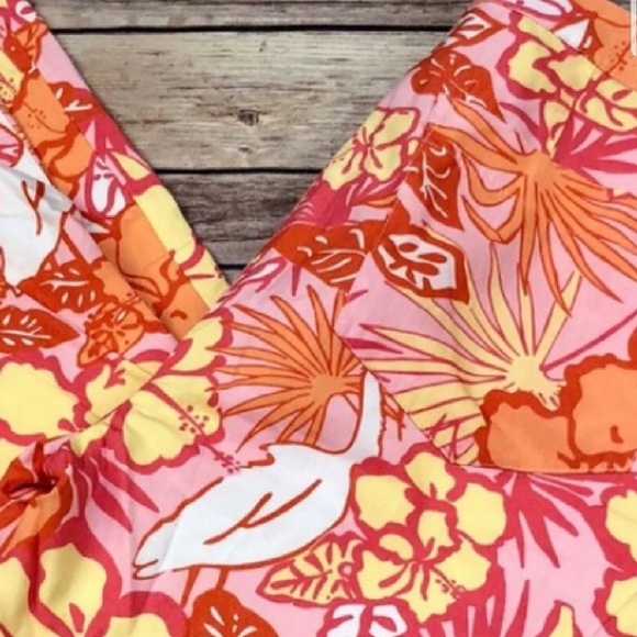 💥Lilly Pulitzer Floral Crop Pant NWOT - Picture 2 of 6